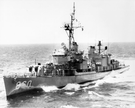 USS McCaffrey DD 860
